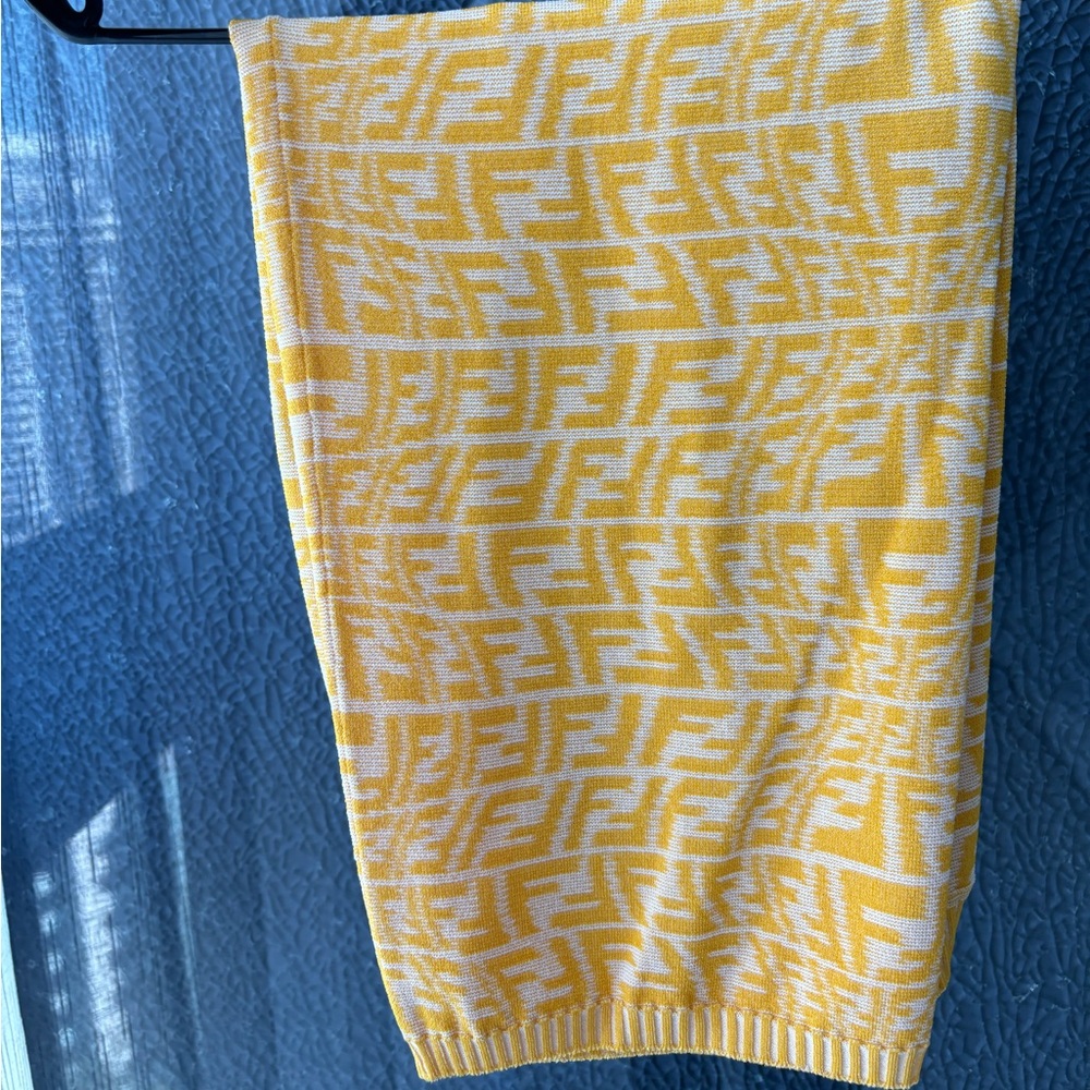 Fendi skirt - Picture 2 of 4